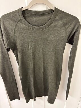 lululemon athletica Olive Green Long Sleeve Swiftly